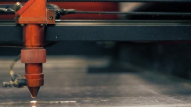 Endüstriyel yüzey işleme atölye video