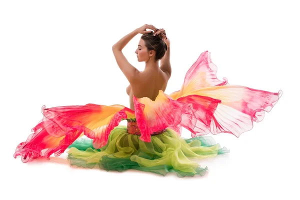 Danseres topless in artistieke mooie jurk achteruitkijk — Stockfoto