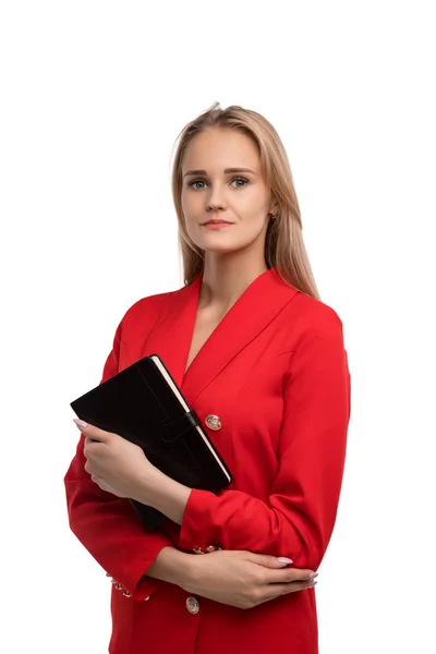 Ładna kobieta biznesu w czerwonym stroju na białym tle strzał — Zdjęcie stockowe