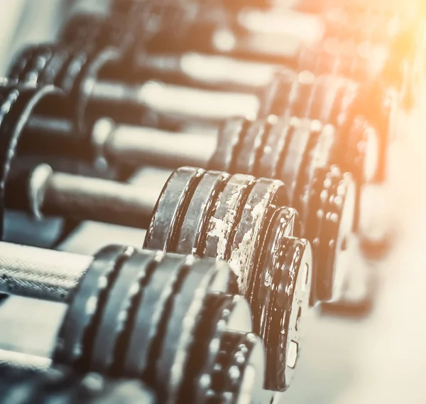Dumbbells in the gym — Stock Photo, Image