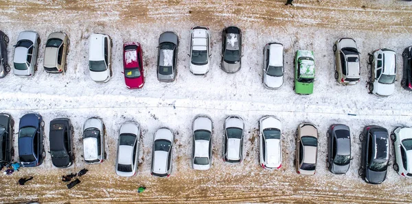 Parkeren met auto's van bovenaf — Stockfoto