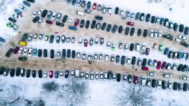Εναέρια πλάνα από το χώρο στάθμευσης για το χειμώνα — Αρχείο Βίντεο
