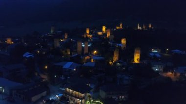 Geceleri Mestia, Svan kulenin havadan görünümü