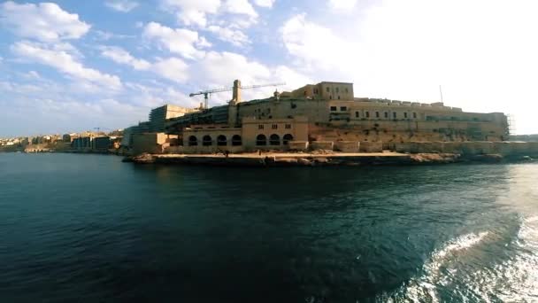 Fort St. Angelo Blick von der Bucht — Stockvideo