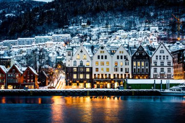Hansa görünümünü Bergen oteli Noel'de evler.