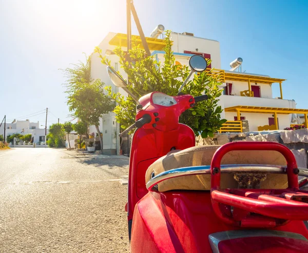 Red vintage scooter — Stock Photo, Image