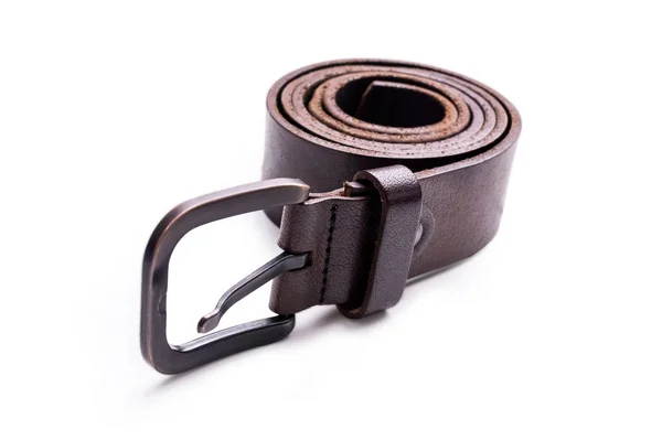 Cinturón de cuero marrón retorcido —  Fotos de Stock