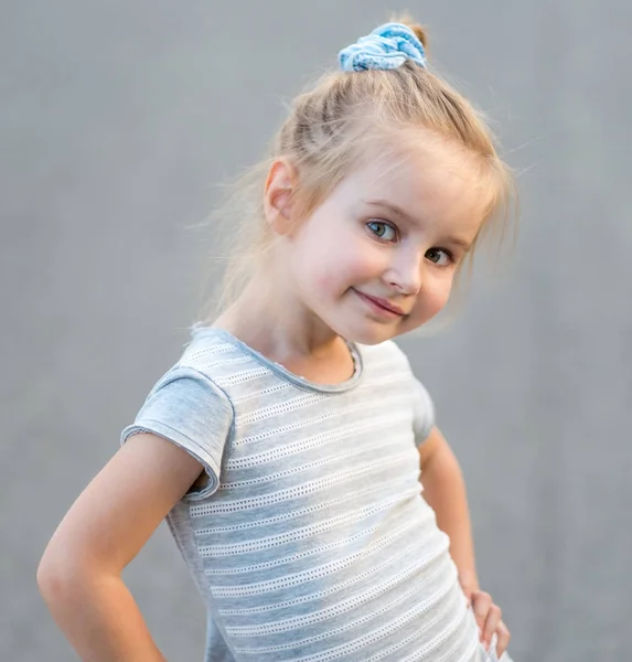 Cute portrait of liitle blond girl — Stock Photo, Image