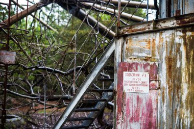 Pripyat duga tepesine paslı terk edilmiş Asansör