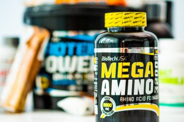 Mega Amino siyah kutu