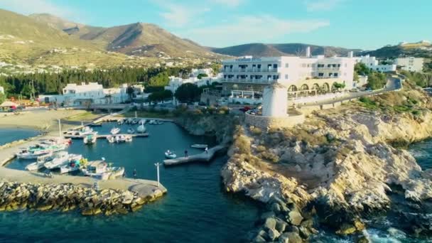 Flygfoto över ön Paros — Stockvideo