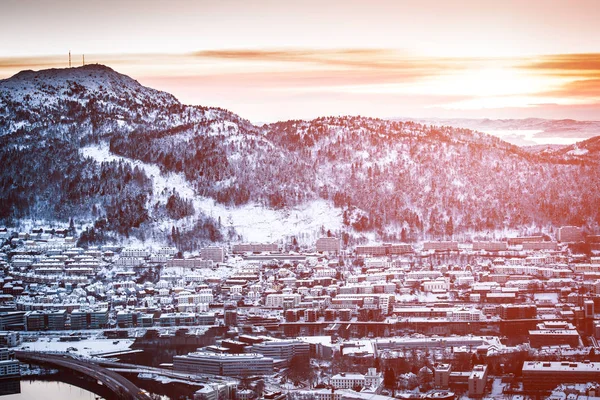 Bergen in winter, — Stockfoto