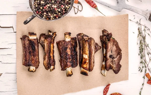 Izgara domuz pirzola otlar en iyi Manzaralı