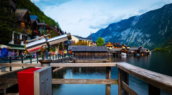 Kijken Plaats Met Spyglass Houten Ligplaats Hallstatt Oostenrijk — Stockfoto