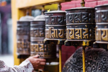 Boudhanath Stupa ibadet tekerlerimi