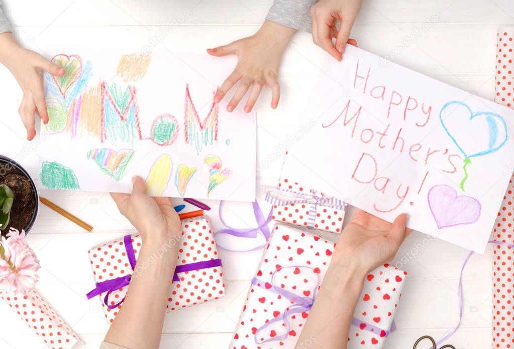 Greeting cards and presents for mothers day