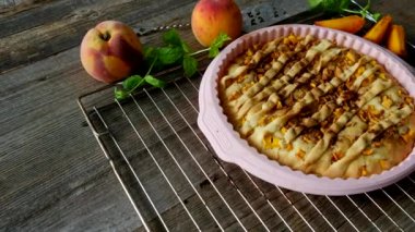 Şeftali ev yapımı pasta