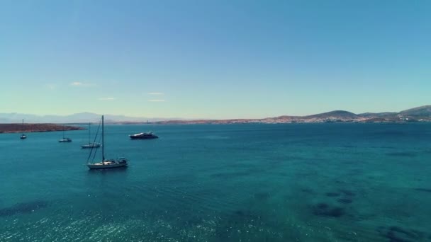 Paisaje marino aéreo desde la isla de Paros — Vídeo de stock