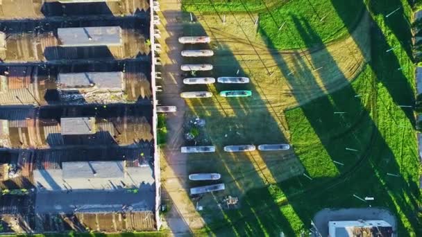 Luchtfoto van oude tram depot plaats — Stockvideo