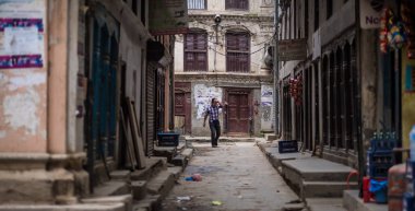 Nepal çocuk sokaklarda