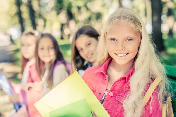 Niños sonrientes felices — Foto de Stock