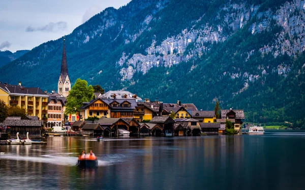 Increíble paisaje de la ciudad austriaca Hallstatt — Foto de Stock