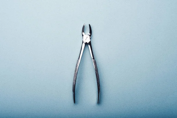 歯科金属クランプ — ストック写真