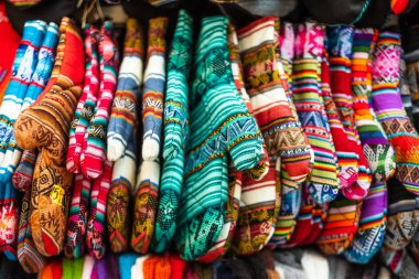 Renkli mutfak eldiven