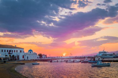 Mykonos setin için göster