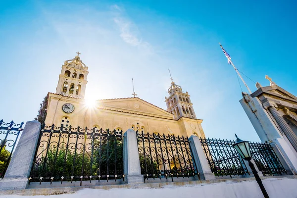Kilisenin susnet zaman, Lefkes düşük açılı görünüş