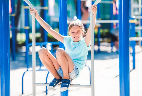 Teenage girl at the playground — Stock Photo, Image