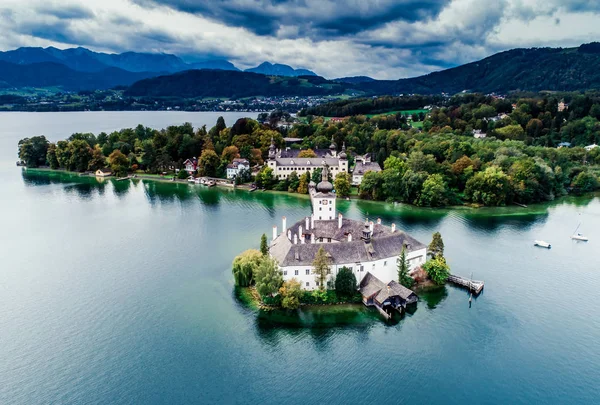 Aerial view of Gmunden Schloss lake in Austria — Stock Photo, Image