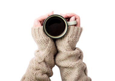 Bir kupa kahve tutan kazaklı kız Üstten Görünüm