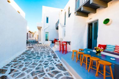 Yunan street avlunun güzel oturma yeri