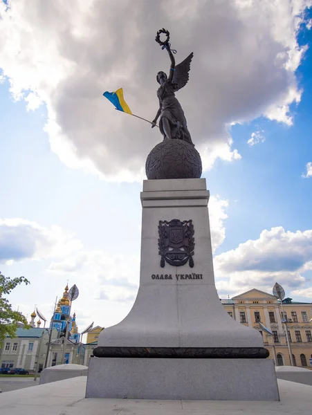 Glory of Ukraine monument in of Kharkov — Stock Photo, Image