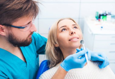 hasta ve diş hekimi