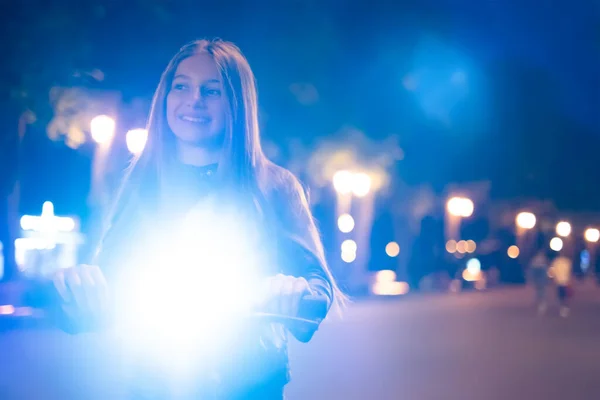 Scooter girl at night — Stock Photo, Image