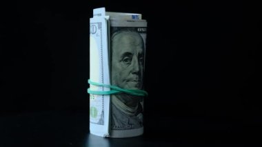 Yüz dolarlık banknotlar
