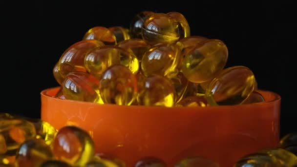 Tabletter med kosttillskott — Stockvideo