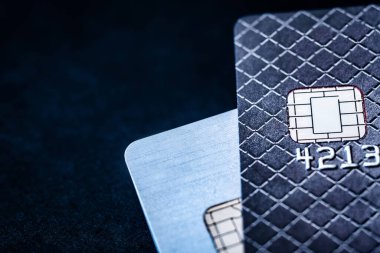 Kredi kartları kapanır