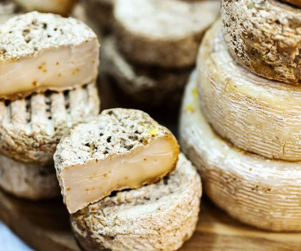 Chuť kozích sýrových hlav — Stock fotografie