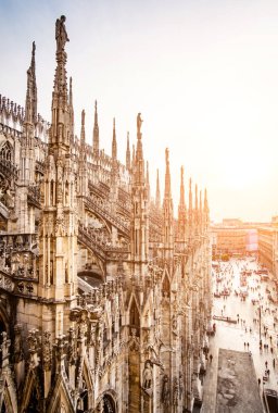 Milan Duomo Katedrali 'nin terasları
