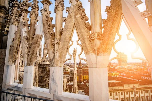 Terrassen van de Dom van Milaan — Stockfoto