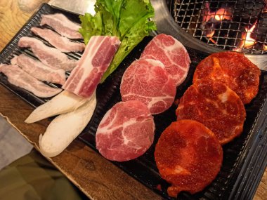 Domuzu dilimle ve kes, Streaky domuz