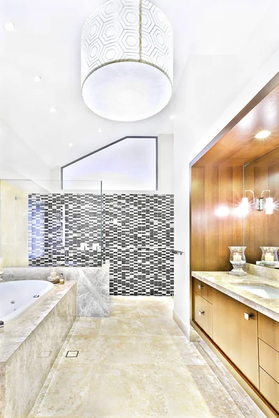 Wash room floor with tiles and table. — Stock Photo, Image