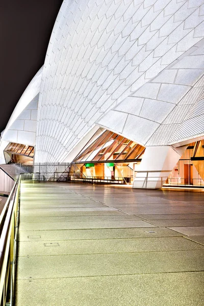 Sydney opera house night view with a shiny floor — Stock Photo, Image