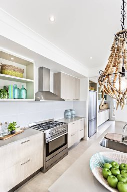 Görünümü yan ve modern mutfak yakın çekim