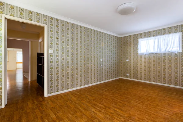 Boş oda ile dekore edilmiş duvarlar