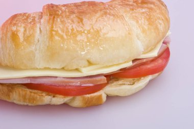 Güzel yumuşak bun ve domates seyir