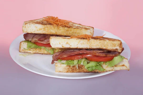 Hamburgery chleb z warzywami napełniania — Zdjęcie stockowe
